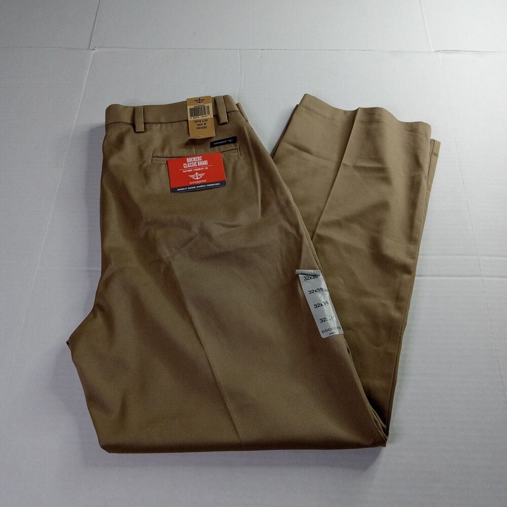 Dockers D3 Khakis Men's 32x30 Beige Flat Front Classic‎ Fit No Wrinkle